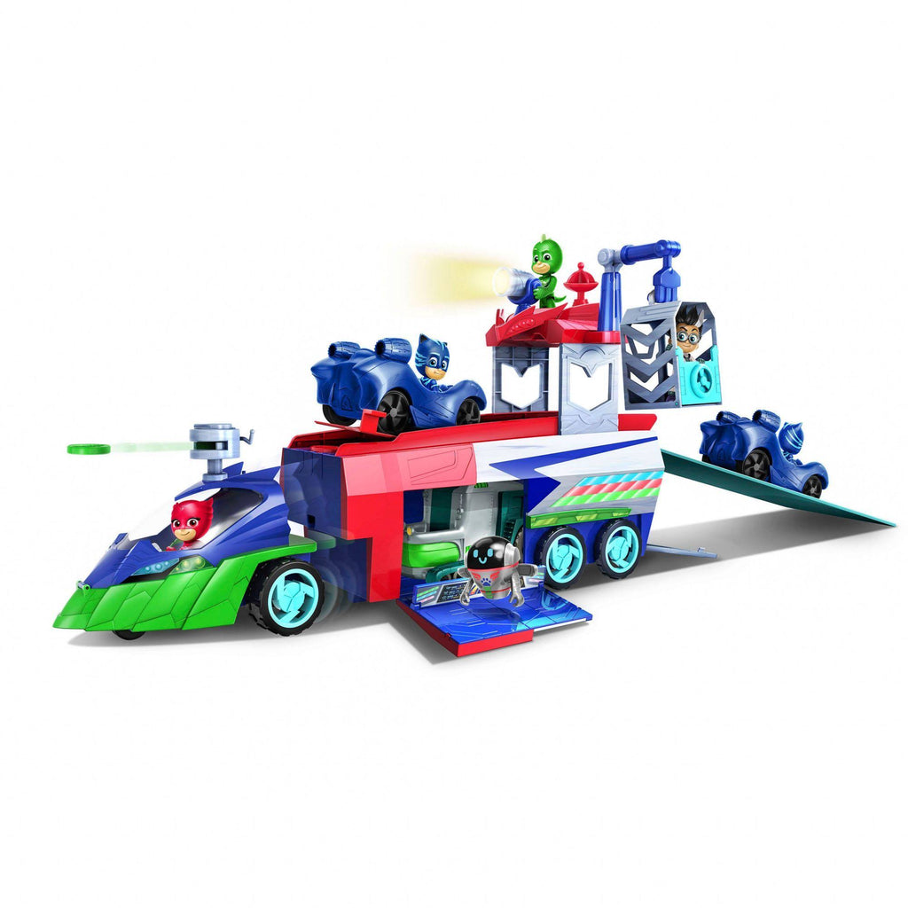 PJ Seeker with Deluxe Cat-Car and Catboy Figure P601844