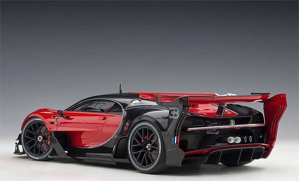 Red and Black 1:18 Scale Car L35991