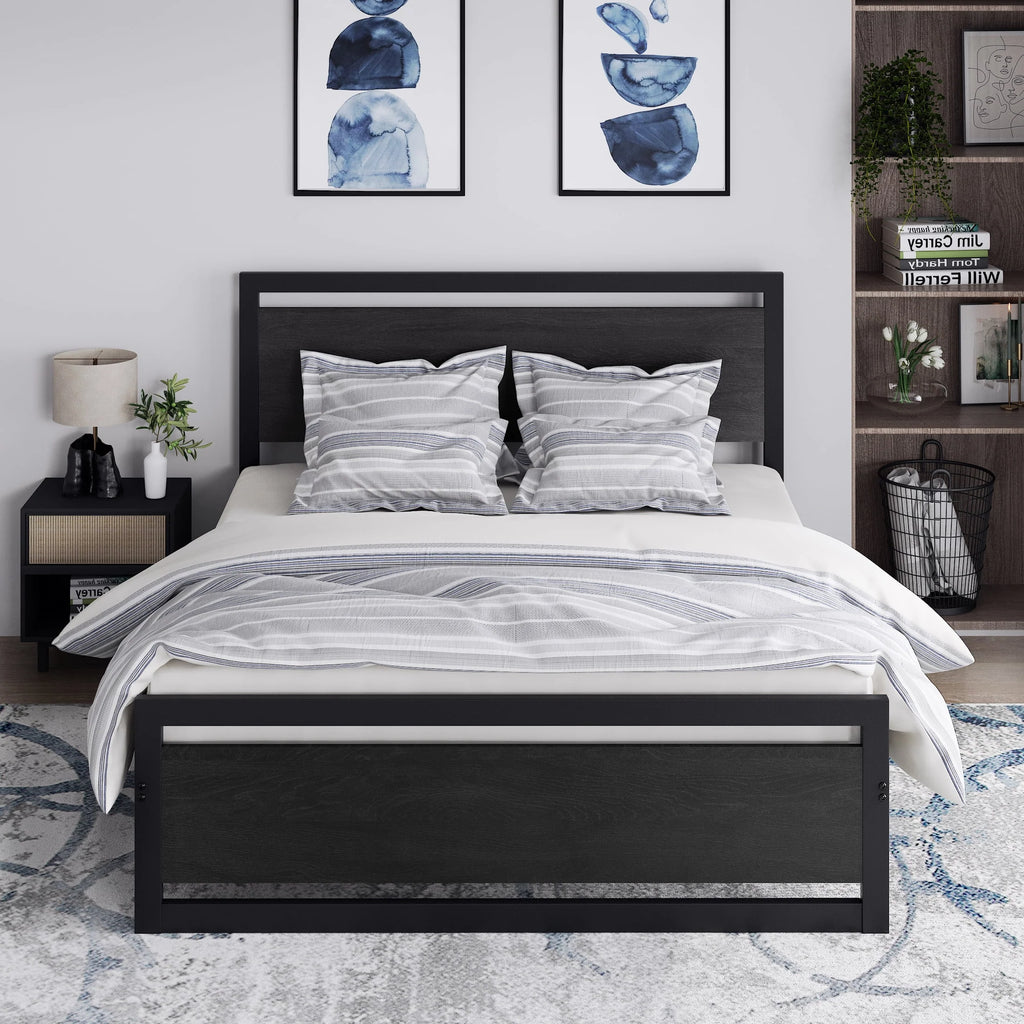 Queen Size Metal Platform Bed Frame with Wooden Headboard & Footboard N91205