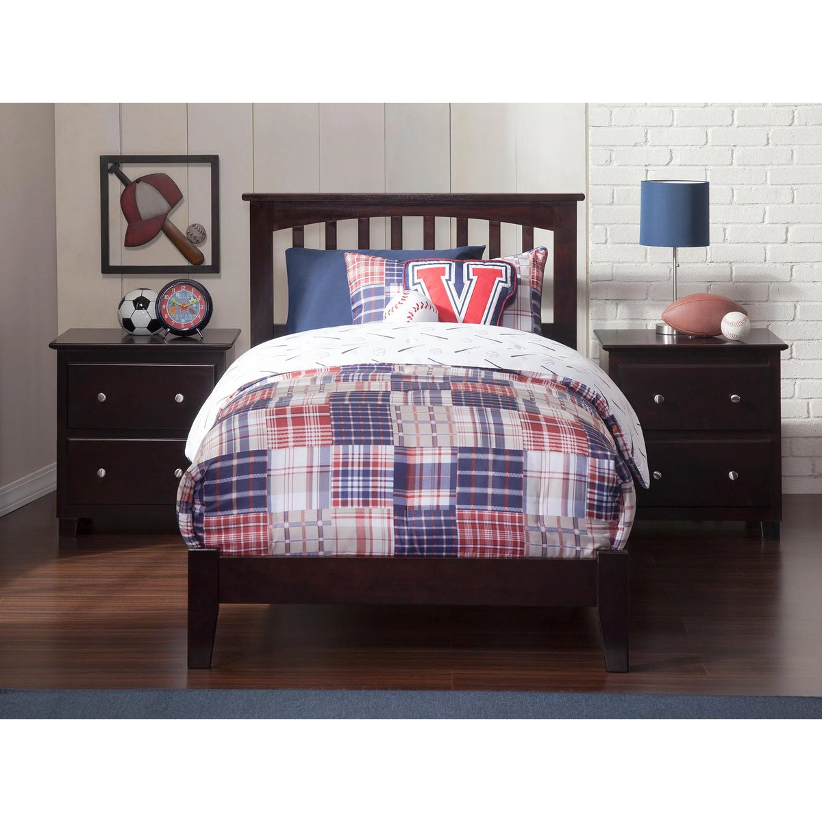Traditional Bed S921076