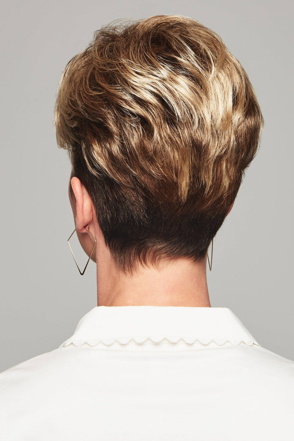 Sonata Hair Topper T906