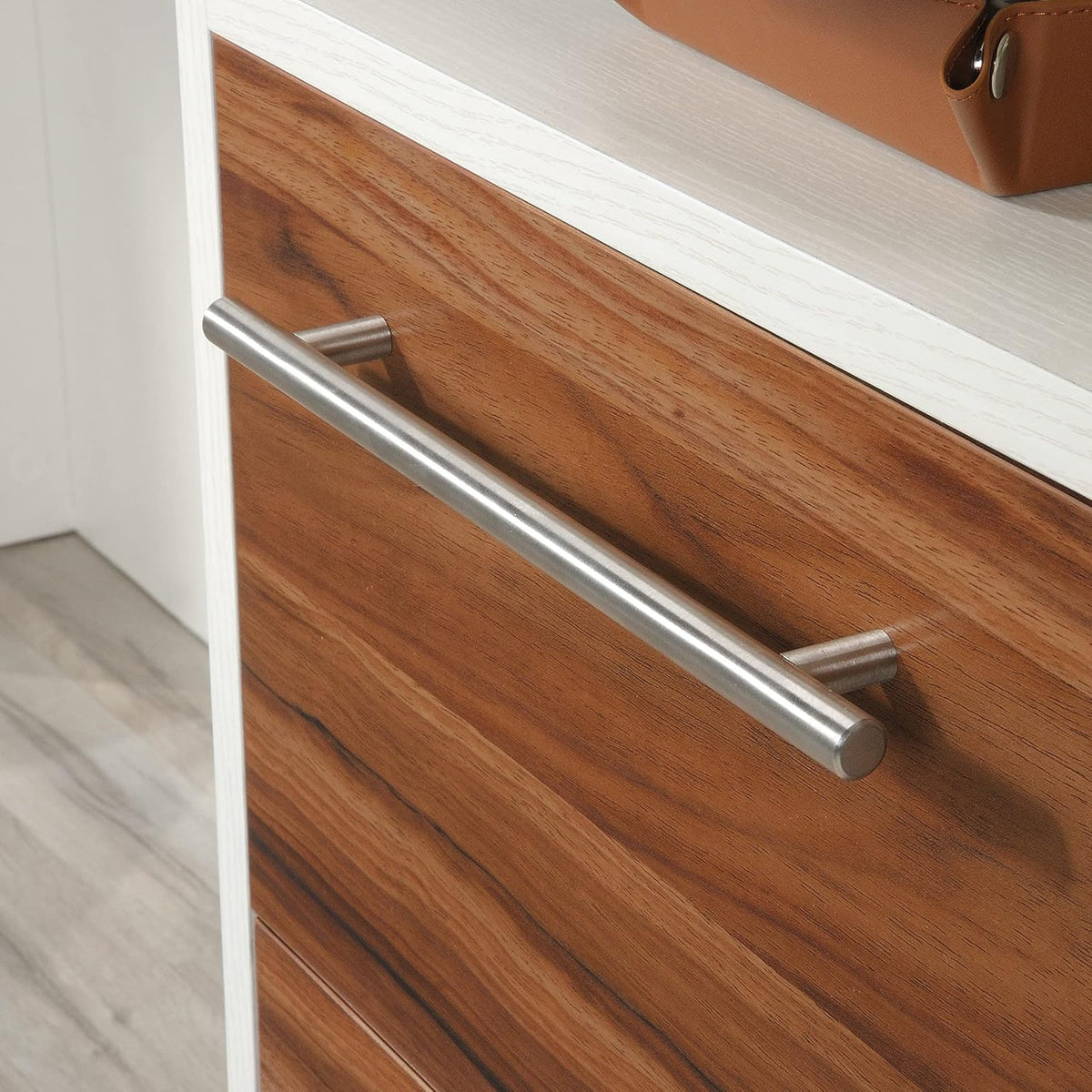 L-Desk, Pearl Oak Finish Z5528