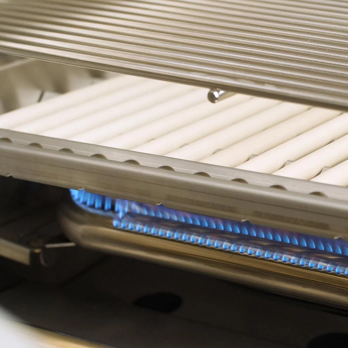 30-Inch Built-In Natural Gas Grill J659