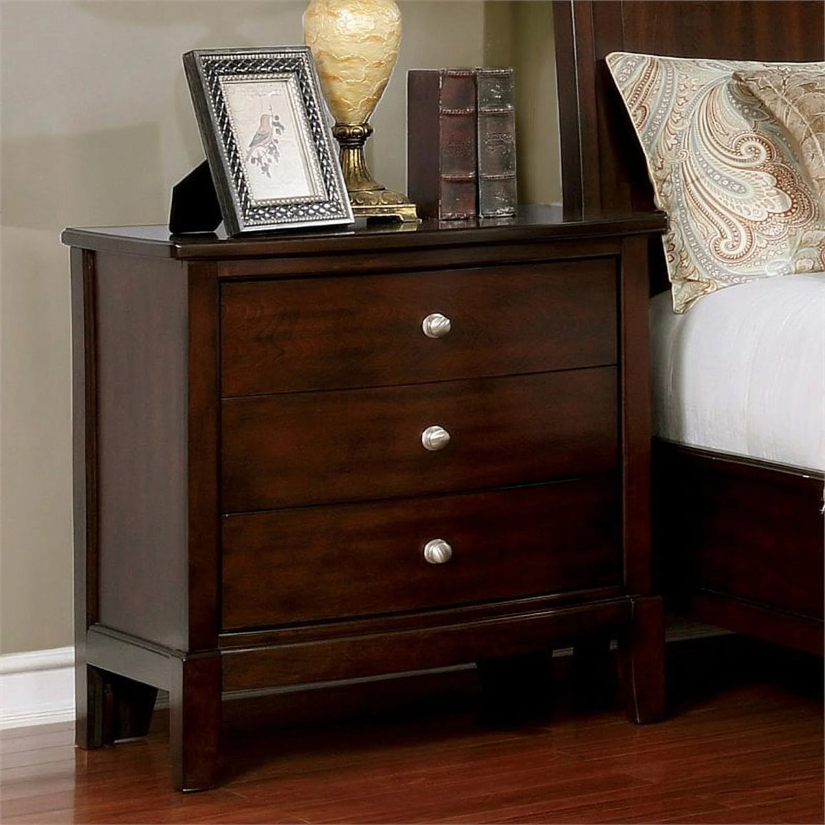 Brown Cherry Wood 3-Drawer Nightstand E913