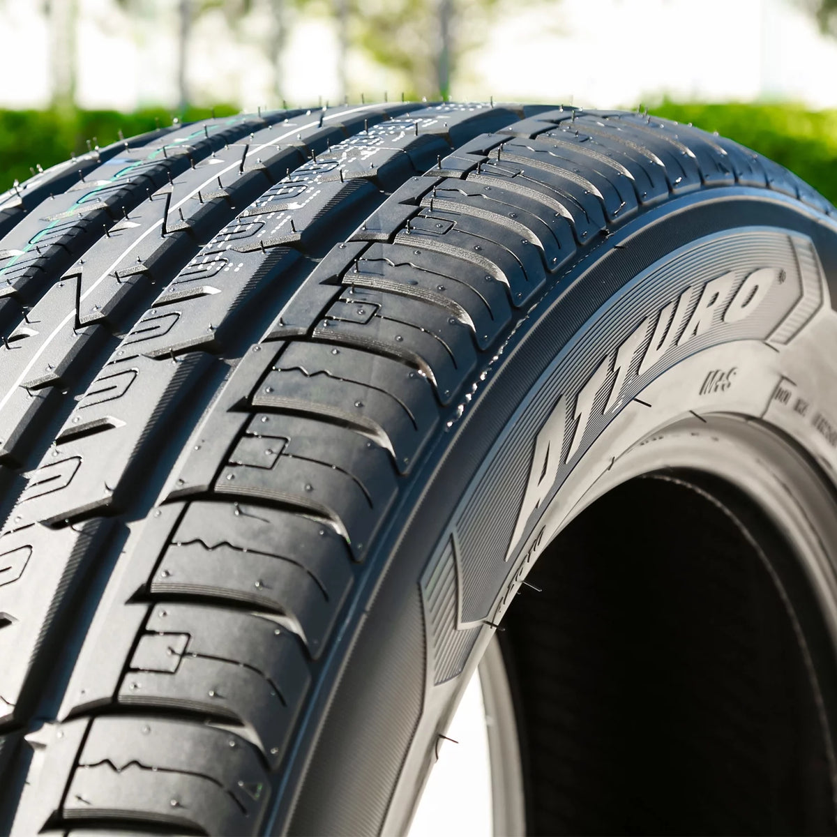 All-Season Tire 265/50R20 112V H47533