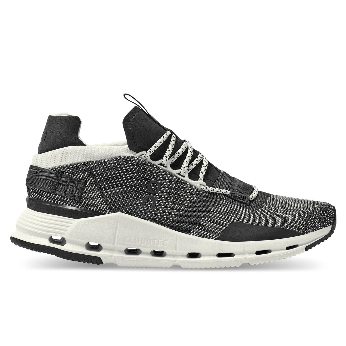 Black White Running Shoes M746790