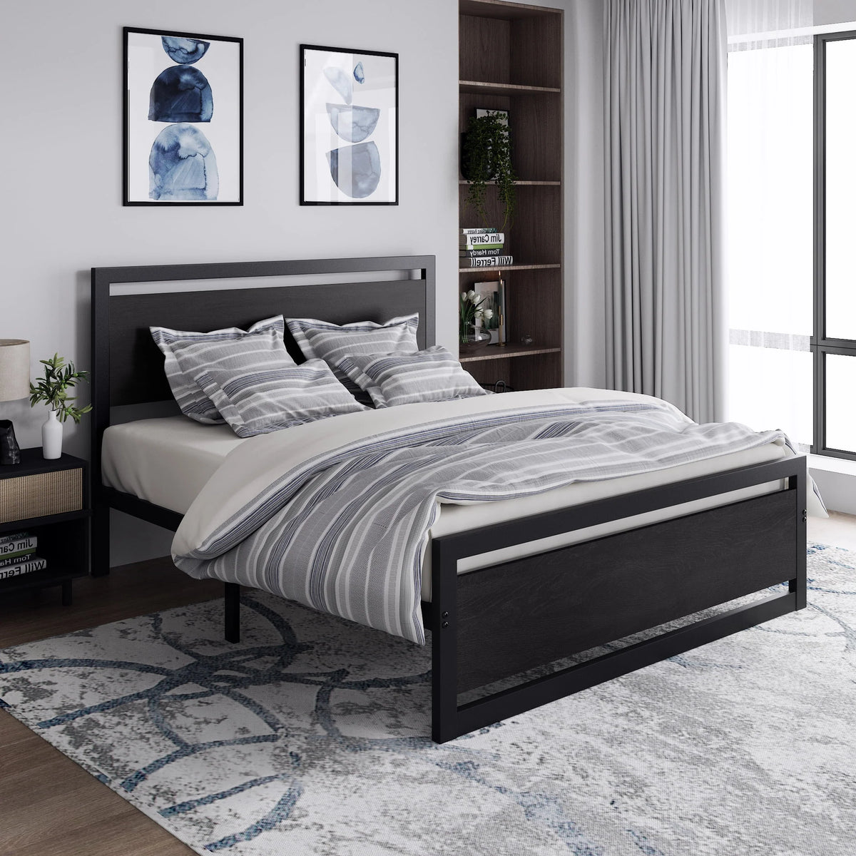 Queen Size Metal Platform Bed Frame with Wooden Headboard & Footboard N91205