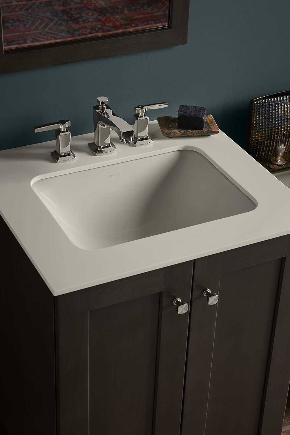 White Under-Mount Bathroom Sink V7915