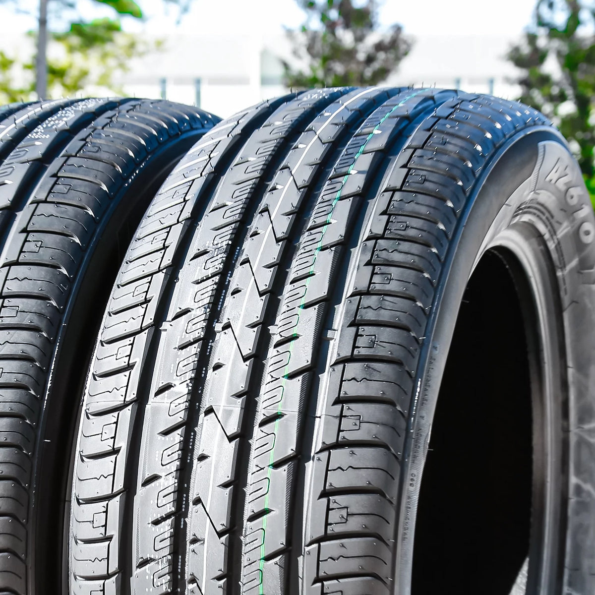 All-Season Tire 265/50R20 112V H47533